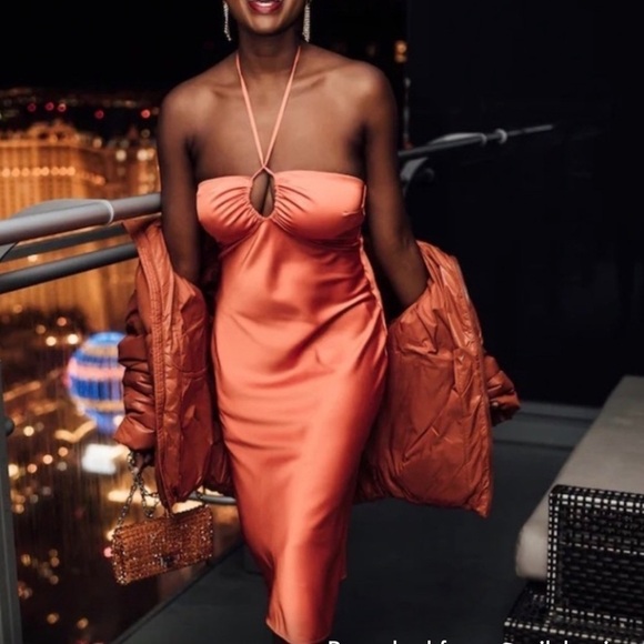 Abercrombie & Fitch Satin Halter Slip Dress in Orange - Picture 4 of 12